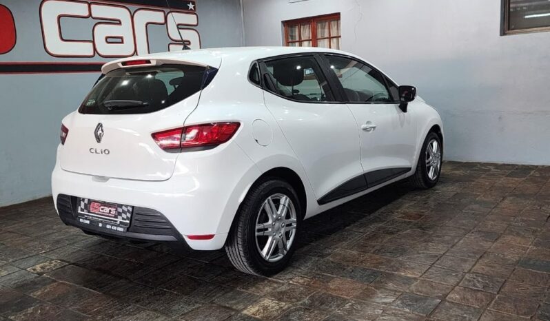 2020 RENAULT CLIO IV 900T AUTHENTIQUE 5DR (66KW) For Sale in Bloemfontein full