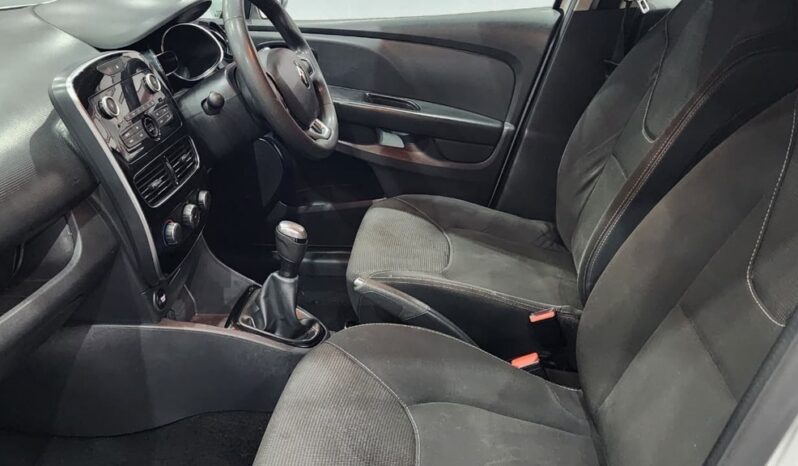 2020 RENAULT CLIO IV 900T AUTHENTIQUE 5DR (66KW) For Sale in Bloemfontein full