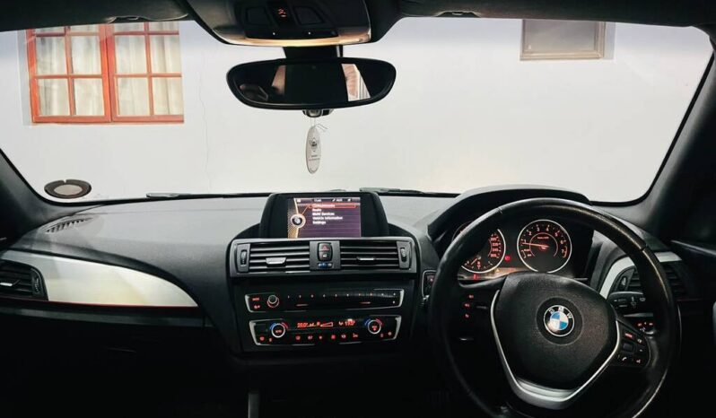 2012 BMW 118i SPORT LINE 5DR (F20) For Sale in Bloemfontein full